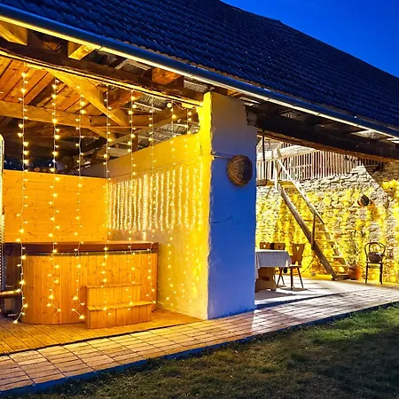 Oeregfenyo Tornacoshaz *