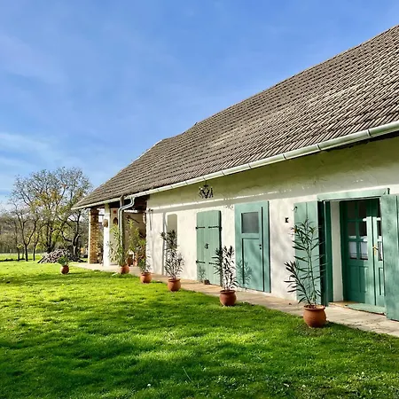 Oeregfenyo Tornacoshaz Bakonykoppany