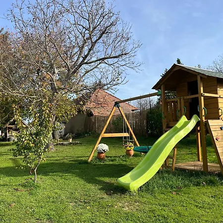 Oeregfenyo Tornacoshaz *